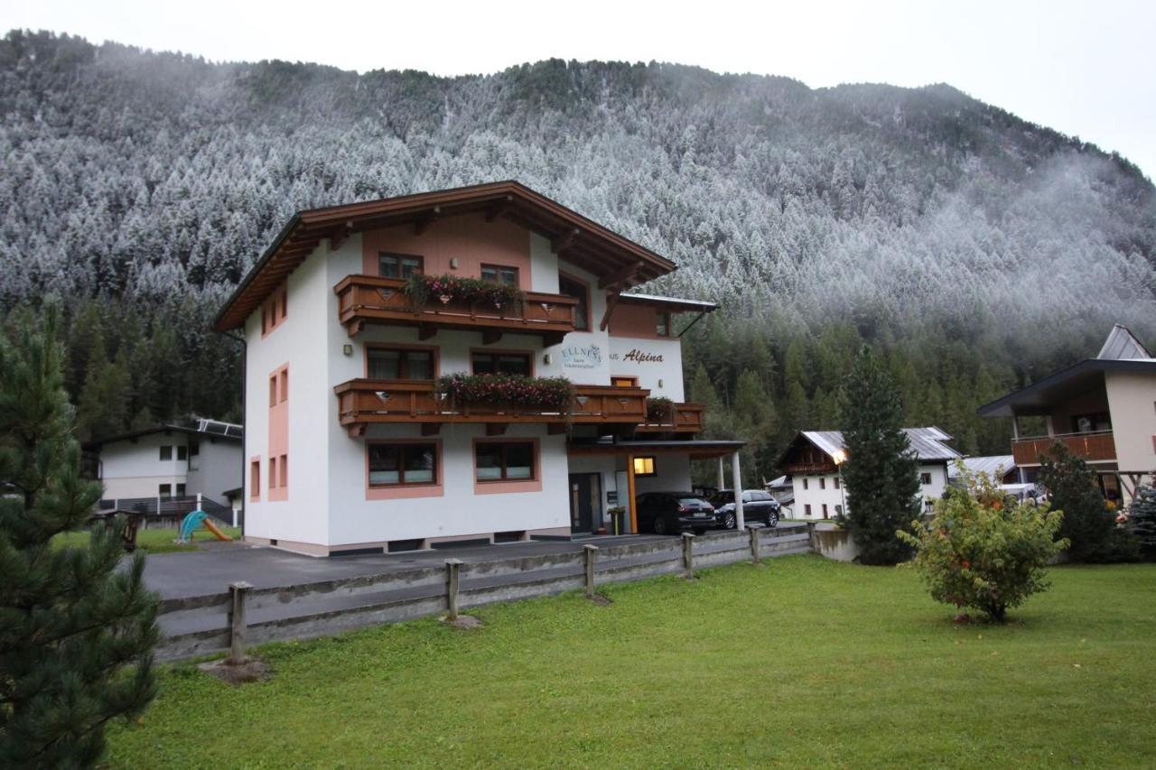 Haus Alpina & Landhaus Schoepf Längenfeld Exterior foto