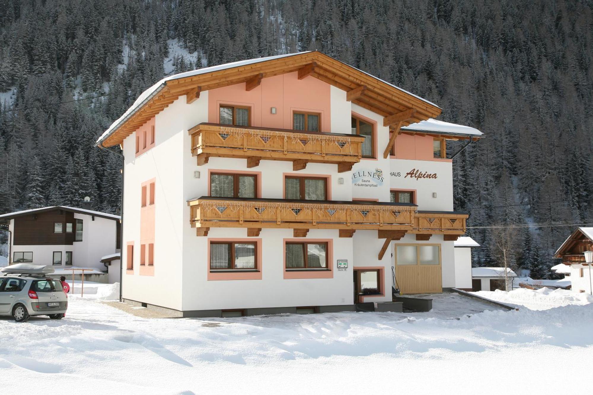Haus Alpina & Landhaus Schoepf Längenfeld Exterior foto